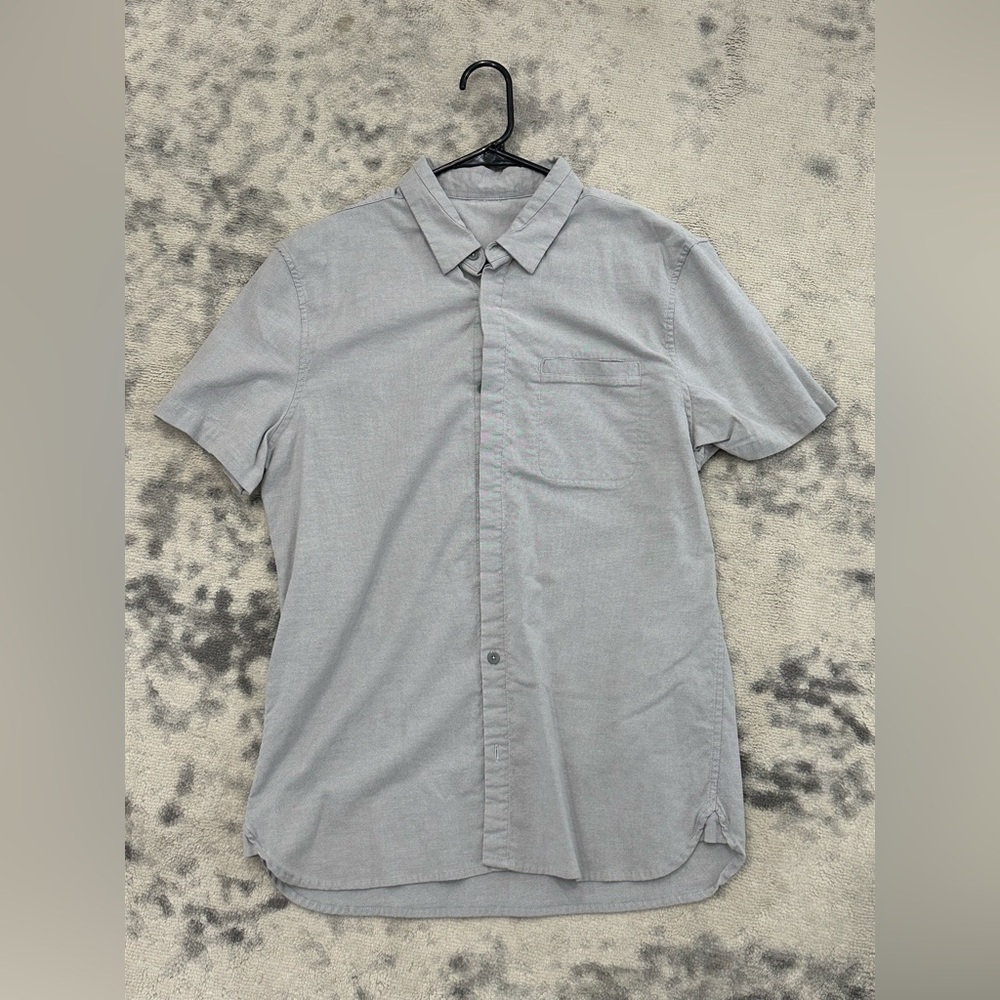 Men's Gray Short Sleeve Shirt